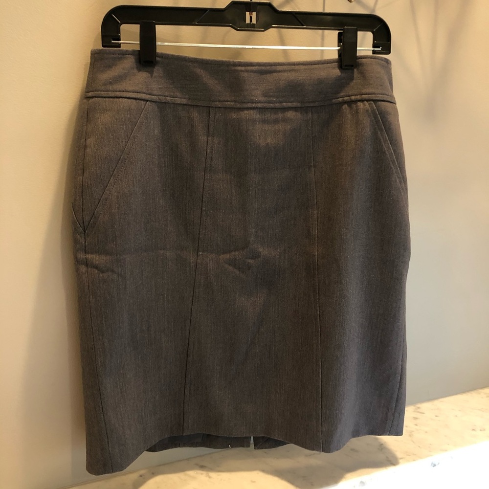 LOFT grey skirt